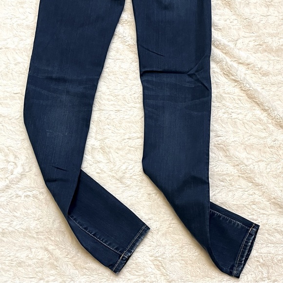 American Eagle Mid-Rise Super Stretch Distressed Jegging Skinny Jeans, Size 2 - Picture 9 of 16